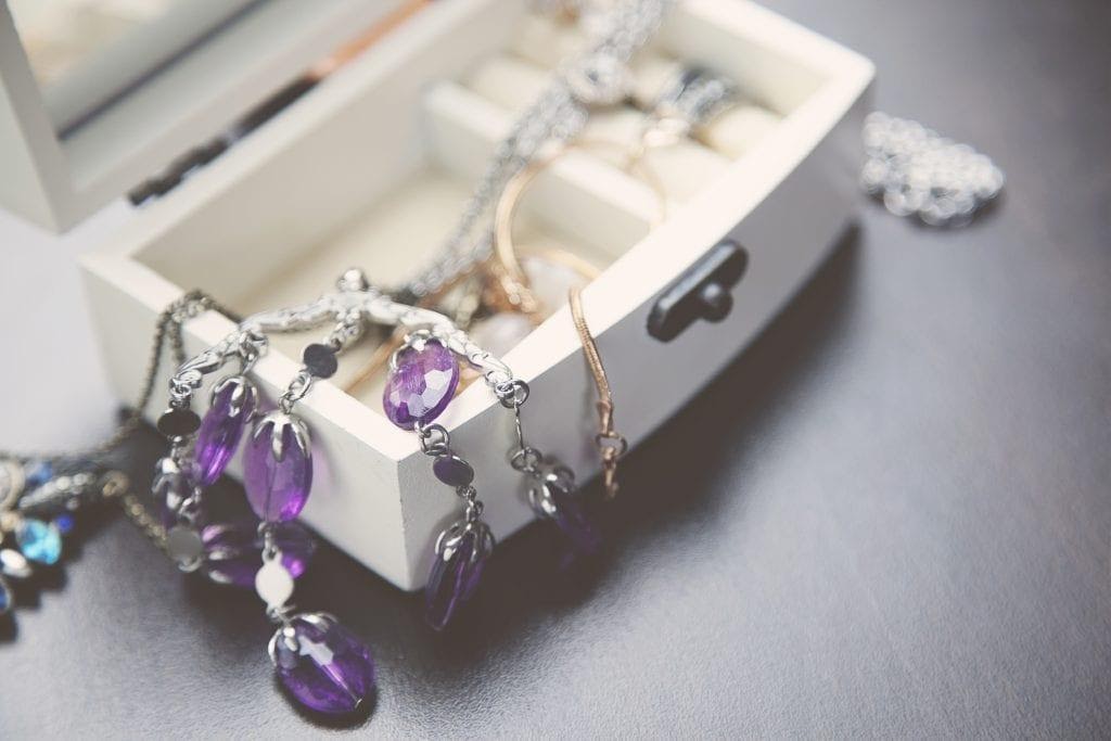 Popular jewelry box for necklaces in the US